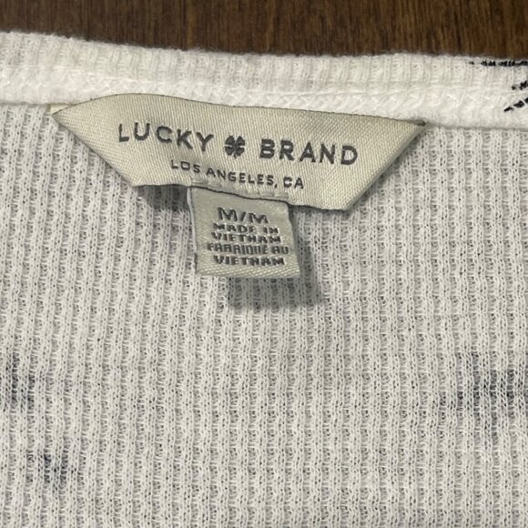 Lucky Brand Waffle Knit Tee Women's Size Medium Star Moon Print Black White - Picture 4 of 11